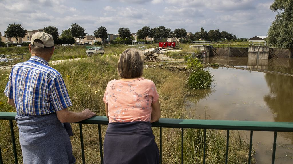 Ernstige zorgen over PFAS-lozingen Limburgs afvalbedrijf, maar tóch vergunning?
