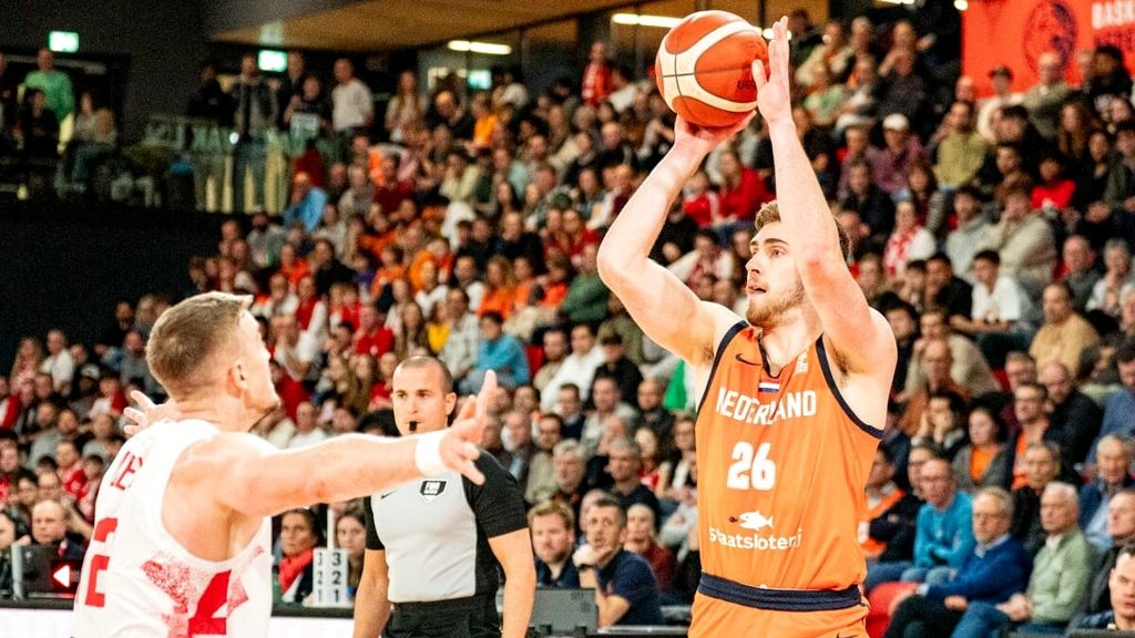 Basketballers verspelen riante voorsprong in WK-kwalificatie tegen Polen