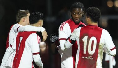 Jong Ajax duwt Vitesse naar laatste plek, Jong PSV derde in eerste divisie na zege op RKC