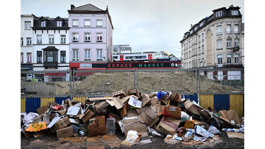 Brussel vestigt nieuw record formeren, shutdown ligt op de loer