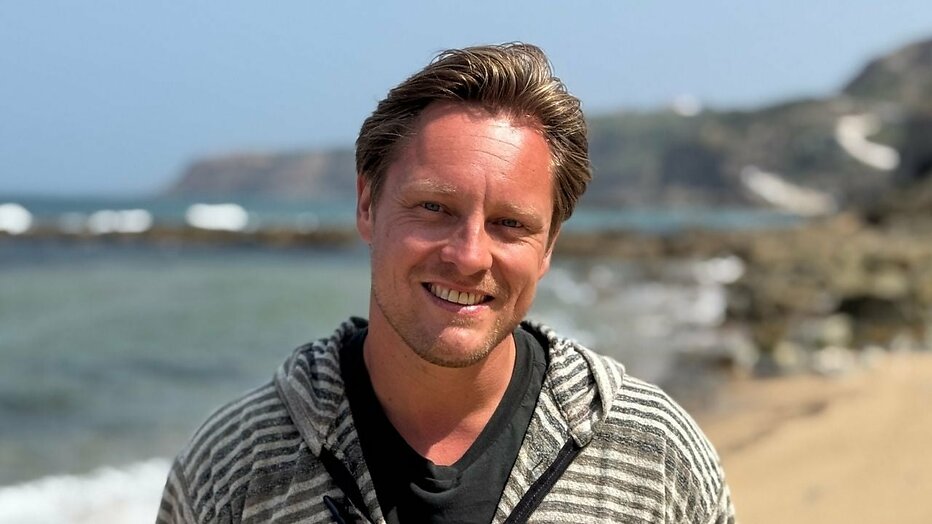 Henno en zijn harem uit Onderweg Naar Liefde maken de tongen los