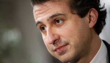 Jesse Klaver hekelt arrogante VVD: minderheidskabinet D66-CDA-VVD zou cruciale fout zijn - Joop