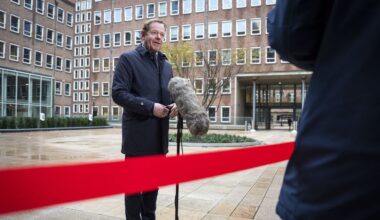 Minister staat achter besluit om Afghaanse vrouwen terug te sturen