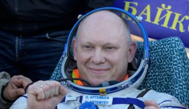 Russische kosmonaut van SpaceX-vlucht gehaald, 'heeft mogelijk gespioneerd'