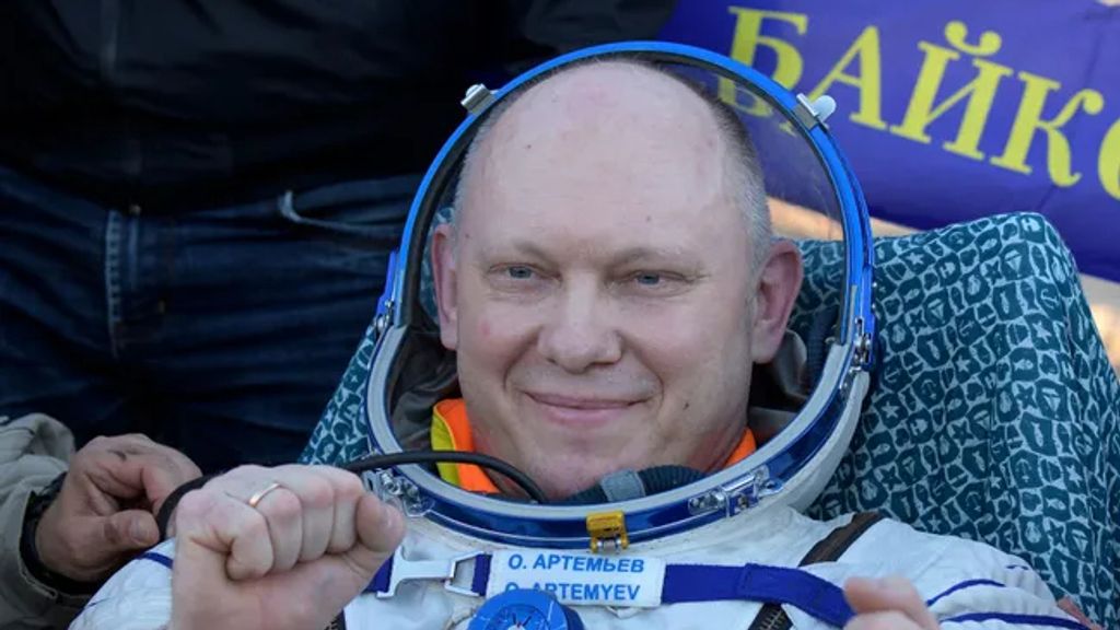 Russische kosmonaut van SpaceX-vlucht gehaald, 'heeft mogelijk gespioneerd'