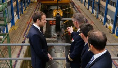 Drones boven Franse basis voor atoomonderzeeërs, luchtafweer ingeschakeld