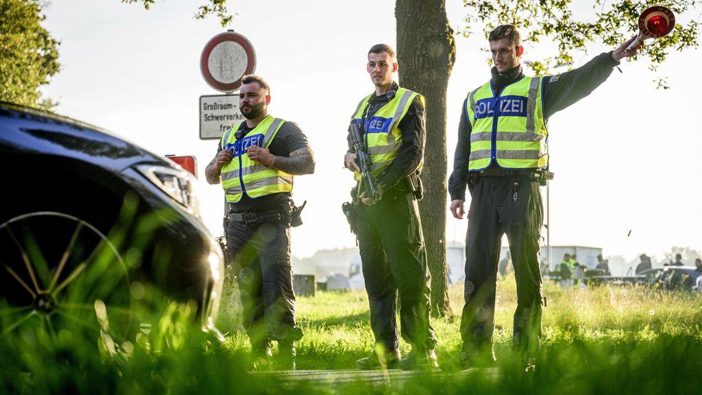 Duitse politie gaat vreemdelingen op een andere manier naar Nederland terugsturen