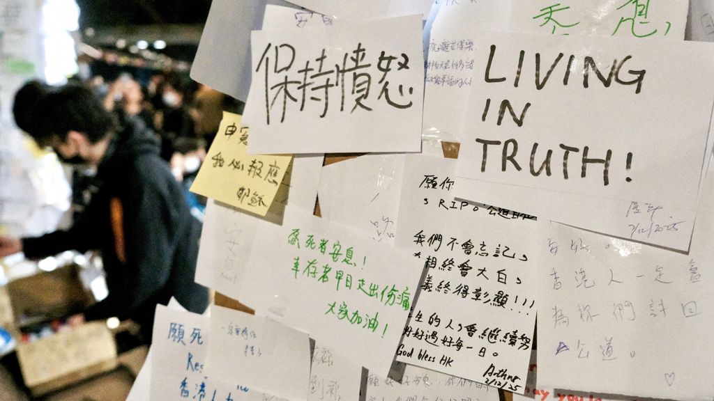 China roept buitenlandse media op het matje om flatbrand Hongkong