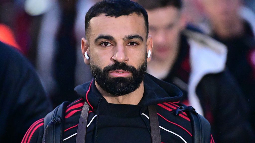 Salah uit woede over Slot en Liverpool na derde reservebeurt: 'Word onder bus gegooid'