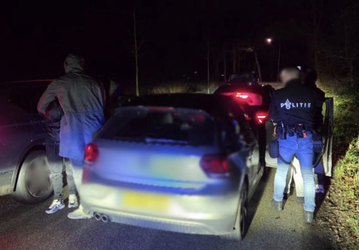 Nepagenten opgepakt door politie