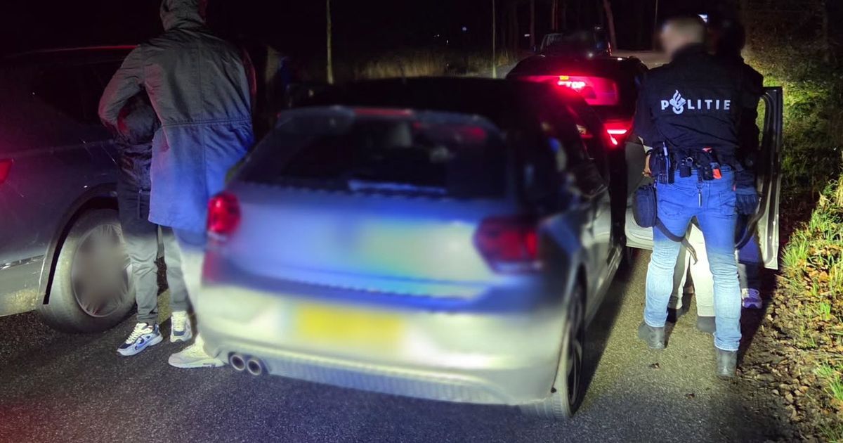 Twee Amsterdammers (15 en 21) aangehouden in Appelscha, jongste werd gezocht voor gewapende overval