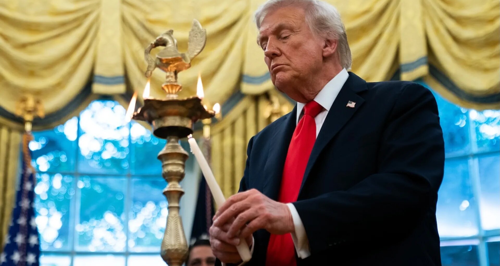 Het kan altijd erger, steek daarom maar een kaarsje aan voor Trump - Joop