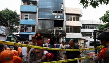 Doden bij grote kantoorbrand in Jakarta