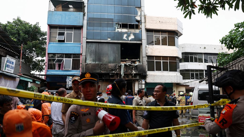 Doden bij grote kantoorbrand in Jakarta
