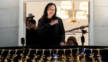 Venezolaanse oppositieleider na bijna jaar onderduiken alsnog in het openbaar in Oslo