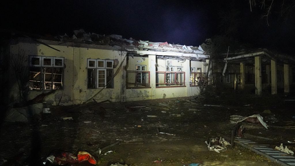 'Ruim 30 doden bij luchtaanval door regeringsleger op ziekenhuis Myanmar'