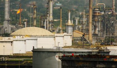 De VS namen voor de kust van Venezuela een olietanker in beslag. Wat willen de Amerikanen?