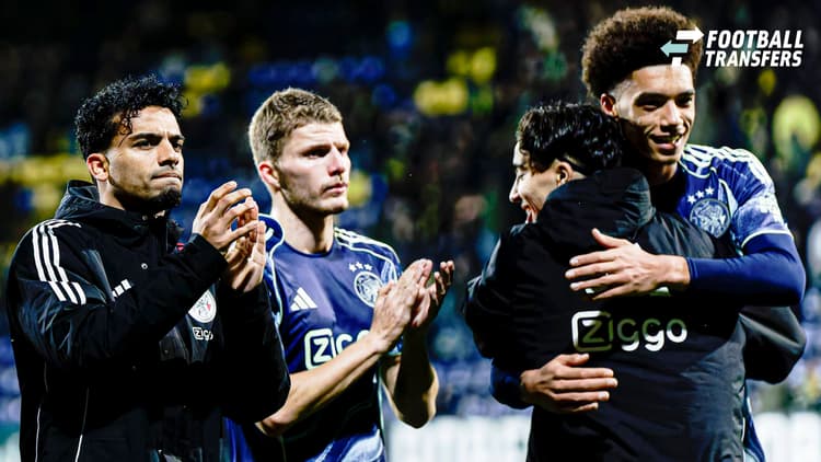 De toptalenten pakken hun kans bij Ajax. Rayane Bounida en Aaron Bouwman (rechts) krijgen veel minuten onder Fred Grim.
