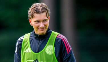 Godts leert van Huntelaar en 'moet niet te veel nadenken', ook in de Klassieker