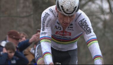 Van der Poel keert met knappe veldritzege in Namen terug in koers