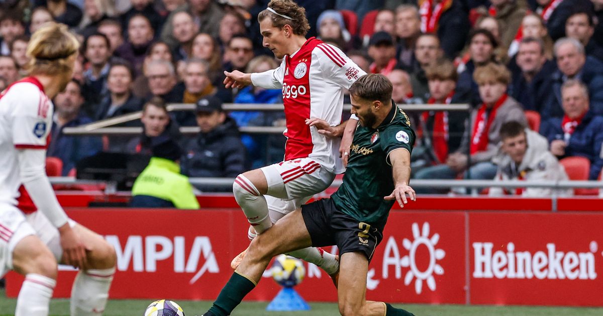 Armoedig Feyenoord kent dramatische week en verliest Klassieker van Ajax