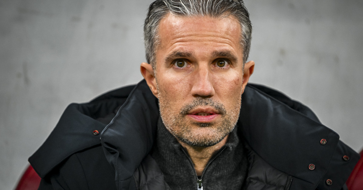 "Ik heb gisteravond zes spelers persoonlijk ge...