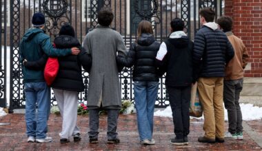 Opgepakte man schietpartij universiteit VS weer vrij, schutter toch nog voortvluchtig