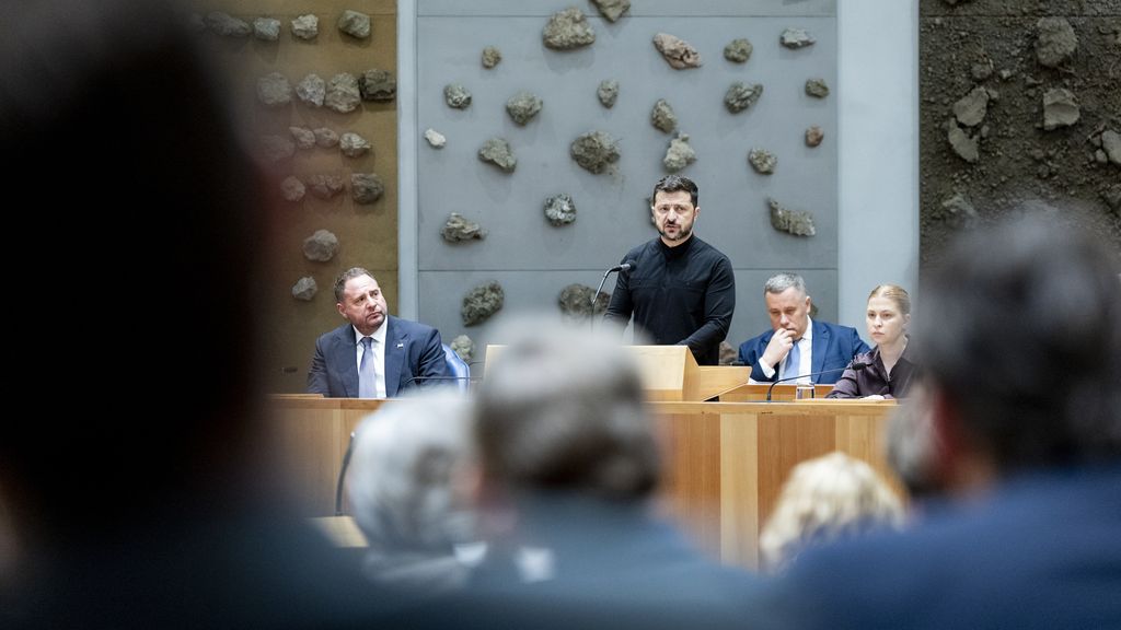 spreekt Kamers toe en ontmoet koning Willem-Alexander