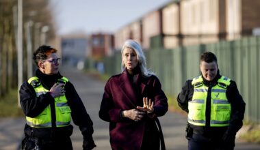 'In Nederland koop je een kaartje'