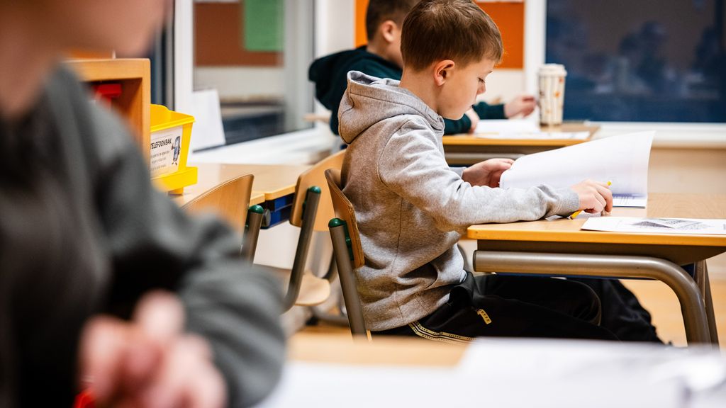 Meer scholen kiezen voor doorstroomtoets Cito, roep om één aanbieder