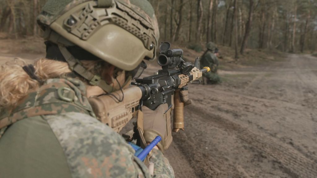 Defensie groeit hard door, trekt vooral reservisten aan