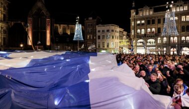 Vier mensen opgepakt voor verstoren pro-Israël-manifestatie Amsterdam