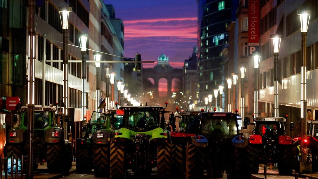Honderden boeren blokkeren de straten in Brussel vanwege Mercosurdeal