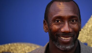 Ten Cate voegt na Bogarde ook Hasselbaink toe aan staf Suriname