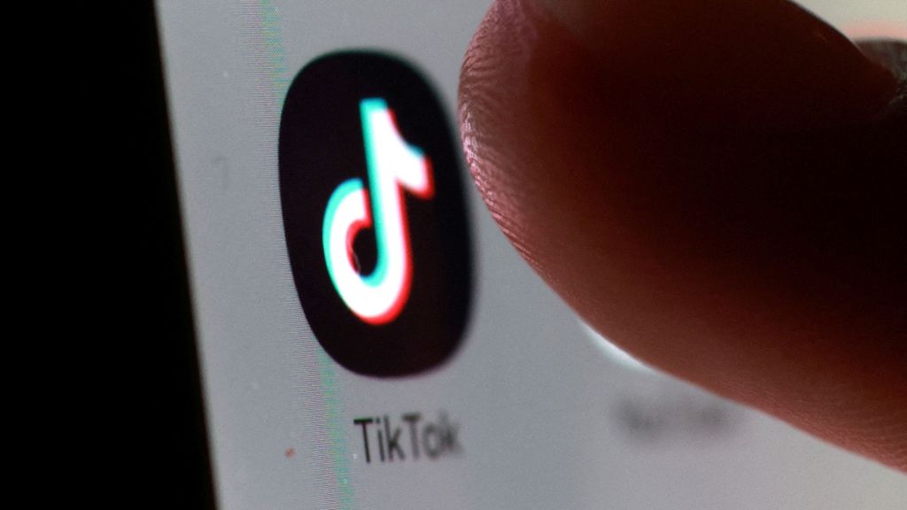Amerikaanse verkoop TikTok rond, algoritme voortaan getraind met data VS