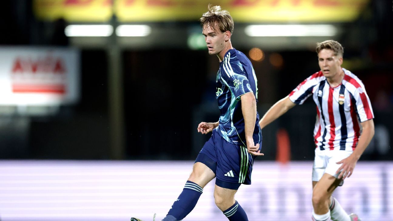 Intens drama voor Jong Ajax-speler Verkuijl: vriendin (21) overleden na aanrijding