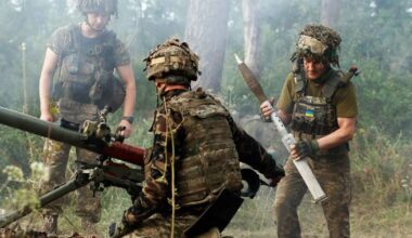 Welingelichte Kringen - Nieuws van overal: minder lezen, meer weten