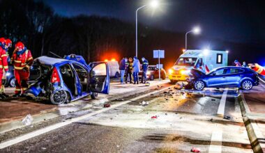 Man overleden bij verkeersongeluk in Groningen, mogelijk door gladheid