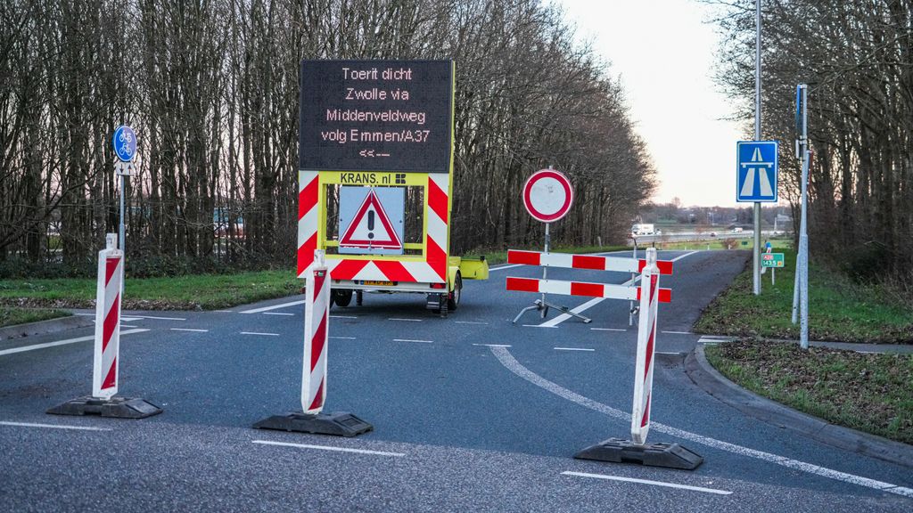 A28 bij Hoogeveen dagenlang deels dicht door vorst: 'Niet tegenop te strooien'