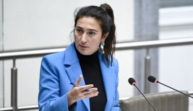 Vlaamse minister van Onderwijs bedreigd door kinderen