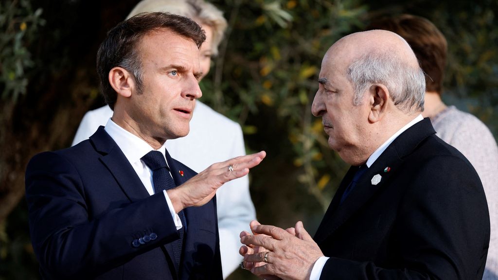 Parlement Algerije neemt wet aan die Franse kolonisatie misdaad noemt