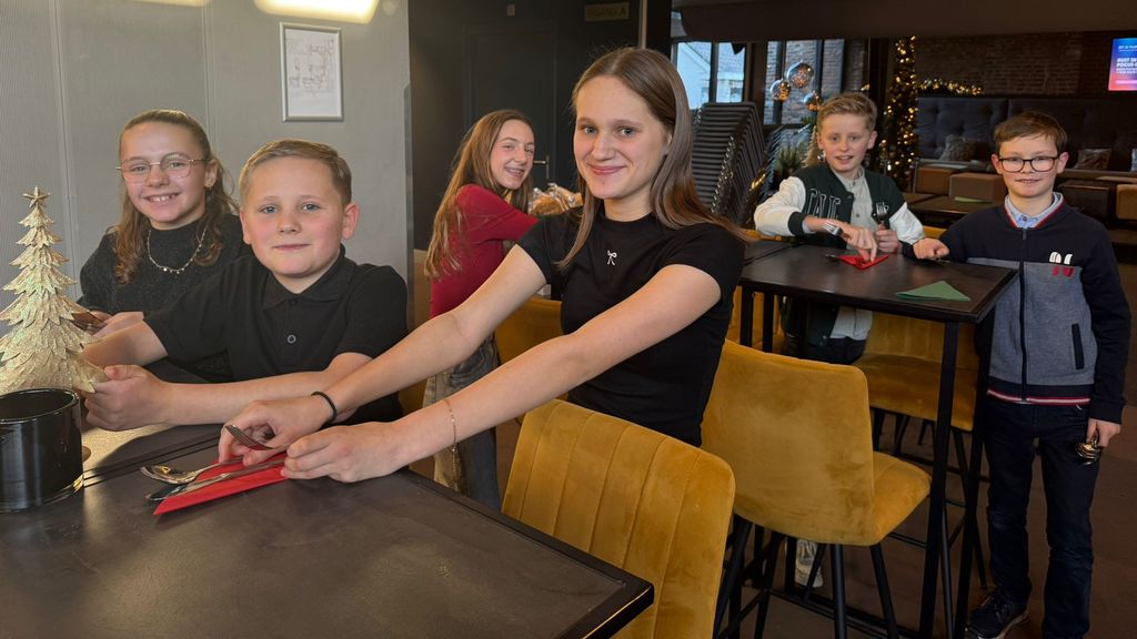 De kerstvakantie van... Jeroen en Madelief die een kerstdiner organiseren