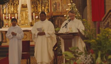 Priestertekort leidt tot internationale oplossingen met kerst