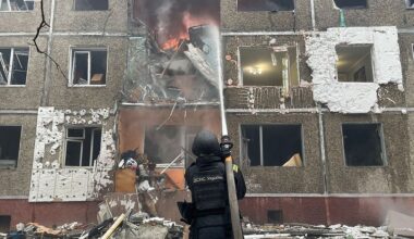 Oekraïne meldt doden door aanvallen, Kremlin zegt twintigpuntenplan te bekijken