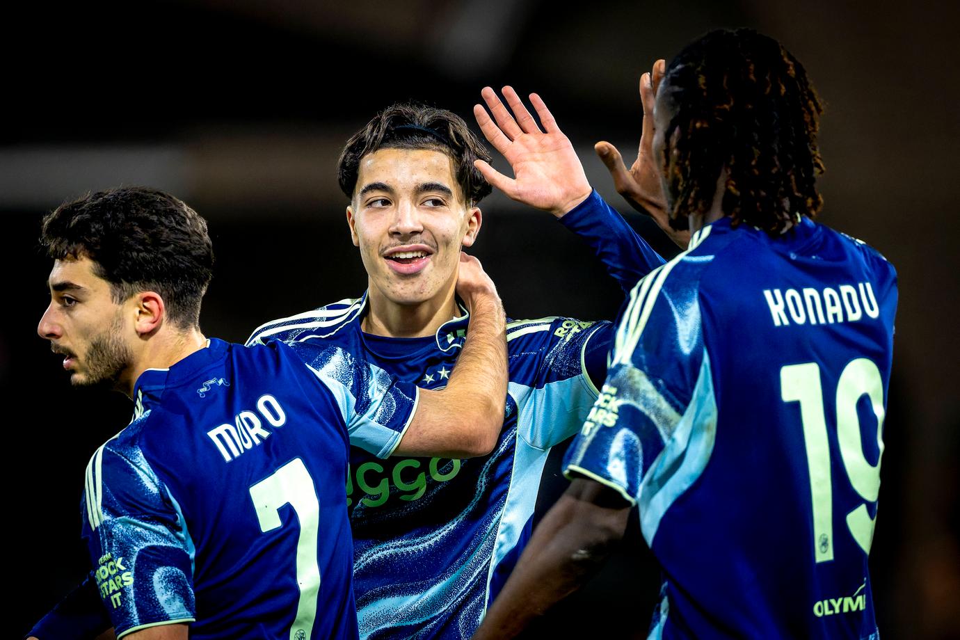 'Drie Spaanse clubs willen Raúl Moro, Ajax staat open voor verhuur'