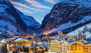 Welingelichte Kringen - Nieuws van overal: minder lezen, meer weten