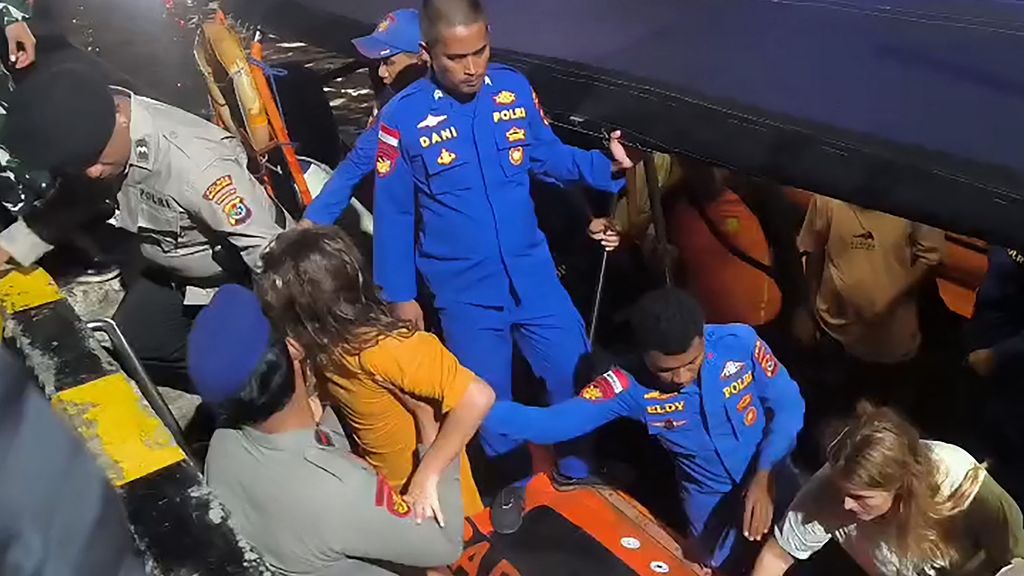 Vier Spaanse toeristen vermist in Indonesië na schipbreuk