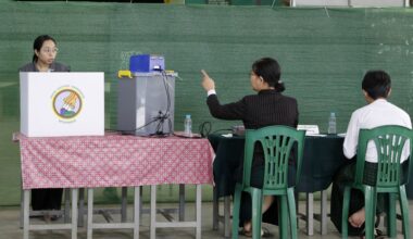 Myanmar begint aan door junta georganiseerde verkiezingen: 'Absurdistisch theater'