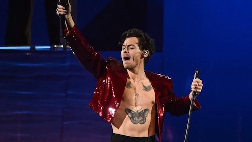 Harry Styles verrast fans met nieuwe video na twee jaar stilte