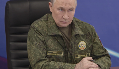 Welingelichte Kringen - Nieuws van overal: minder lezen, meer weten